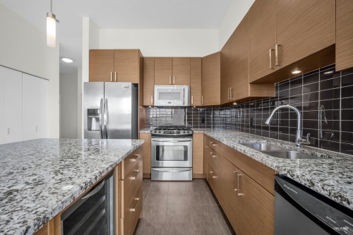 406-288 Hampton Street  New Westminster, BC V3M 5L9