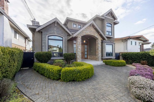 7320 Dow Avenue, Burnaby, BC 