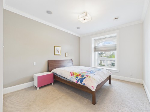 7320 Dow Avenue, Burnaby, BC 
