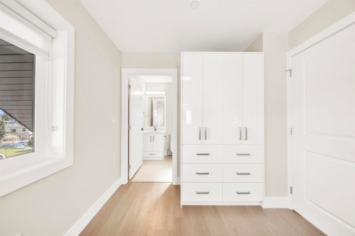 3128 Kings Avenue, Vancouver, BC 