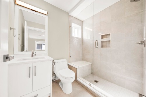 3128 Kings Avenue, Vancouver, BC 