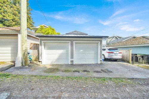 3128 Kings Avenue, Vancouver, BC 