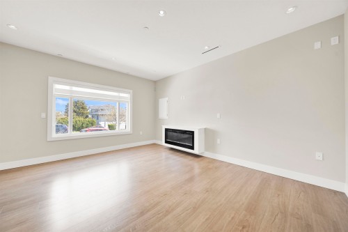 3128 Kings Avenue, Vancouver, BC 