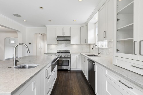 2859 33Rd Avenue W, Vancouver, BC 