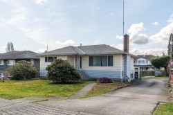 6664 Charles Street Burnaby, BC V5B 2H1