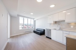 307-3050 Kingsway  Vancouver, BC V5R 5J7