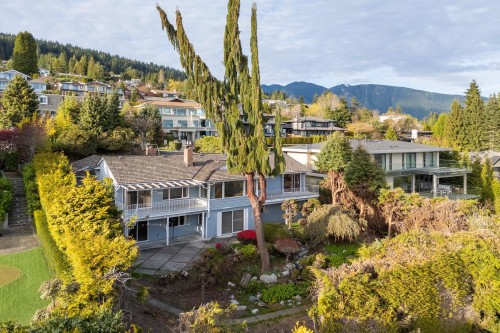1346 Whitby Road, West Vancouver, BC 