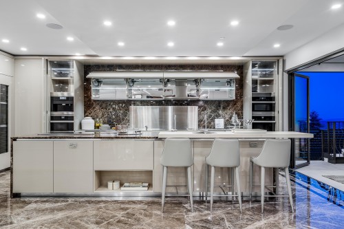 1123 Crestline Road, West Vancouver, BC 