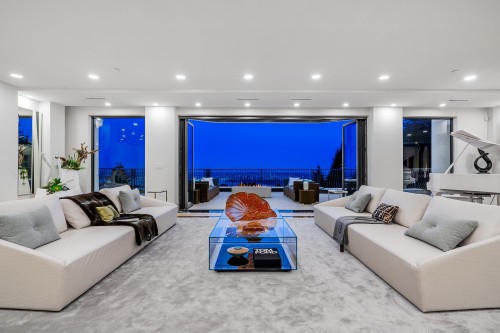 1123 Crestline Road, West Vancouver, BC 
