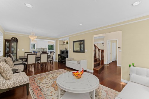 1426 Fulton Avenue  West Vancouver, BC V7T 1P1