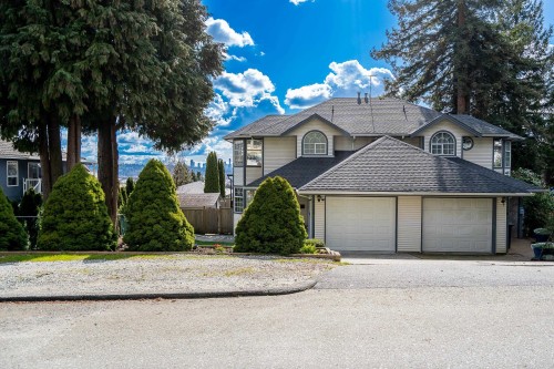 1120 Hachey Avenue, Coquitlam, BC 