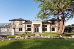 9640 Pinewell Crescent  Richmond, BC V7A 2C8