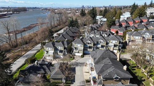 2387 Quayside Court, Vancouver, BC 