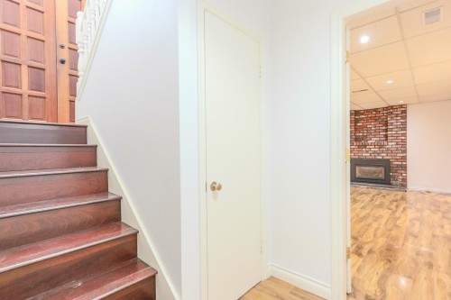 1352 16Th Street E, North Vancouver, BC 