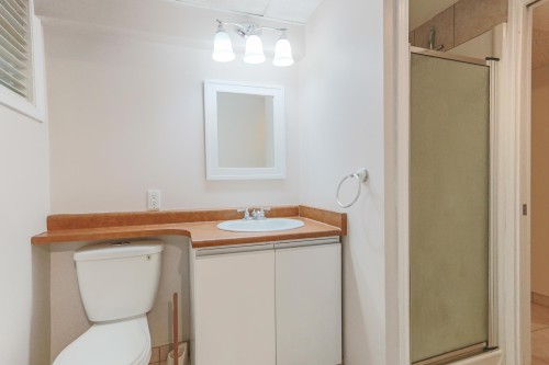 1352 16Th Street E, North Vancouver, BC 