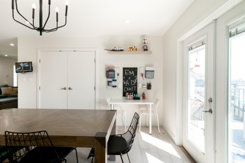 1056 Dansey Avenue, Coquitlam, BC 