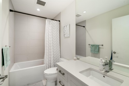 1056 Dansey Avenue, Coquitlam, BC 