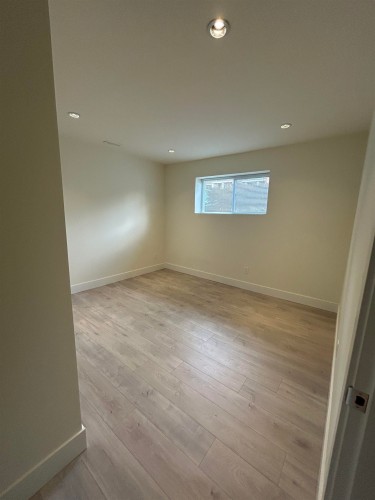 1056 Dansey Avenue, Coquitlam, BC 