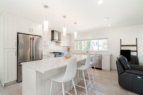 1056 Dansey Avenue, Coquitlam, BC 