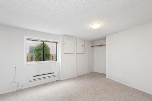 2056 13Th Avenue E, Vancouver, BC 