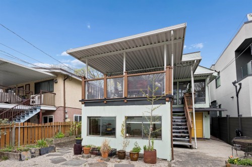 2056 13Th Avenue E, Vancouver, BC 