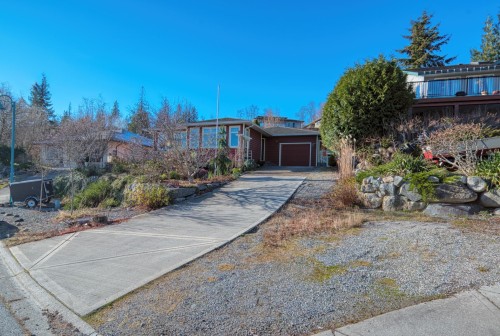 5599 Medusa Place  Sechelt, BC V0N 3A3