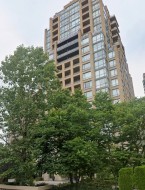 301-7368 Sandborne Avenue Burnaby, BC V3N 5C5