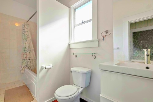 2336 45Th Avenue E, Vancouver, BC 