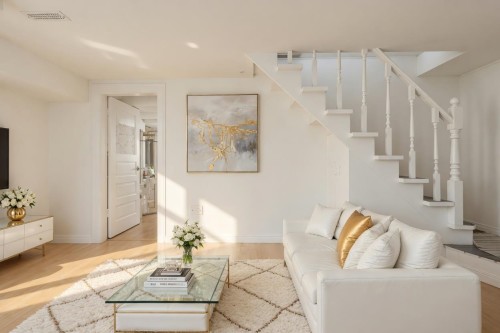 2336 45Th Avenue E, Vancouver, BC 