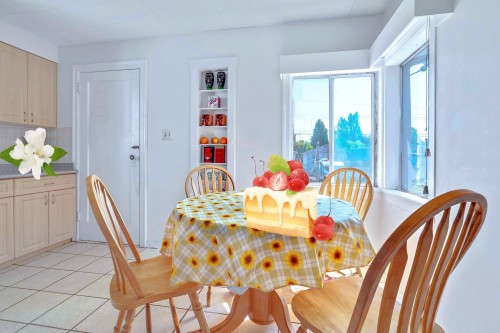 2336 45Th Avenue E, Vancouver, BC 