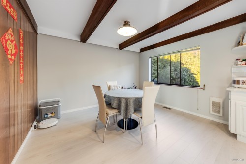 2317 Kings Avenue, West Vancouver, BC 