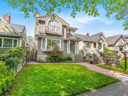 3263 14th Avenue W Vancouver, BC V6K 2Y2