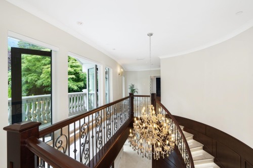 1760 29Th Street, West Vancouver, BC 
