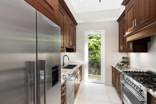 1760 29Th Street, West Vancouver, BC 