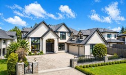 9240 Chapmond Crescent  Richmond, BC V7E 1M5