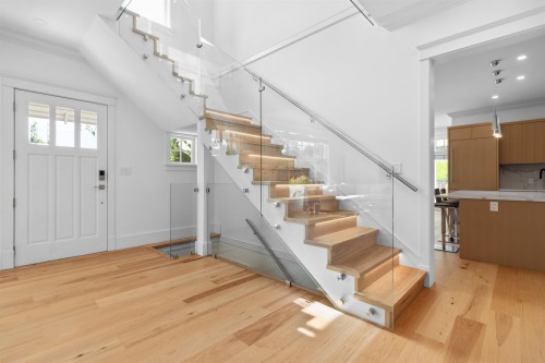 4379 Ross Crescent, West Vancouver, BC 