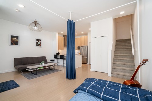 5423 Lougheed Highway, Burnaby, BC 