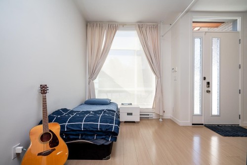 5423 Lougheed Highway, Burnaby, BC 