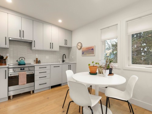 517 11Th Avenue E, Vancouver, BC 