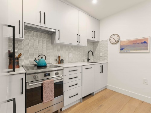 517 11Th Avenue E, Vancouver, BC 