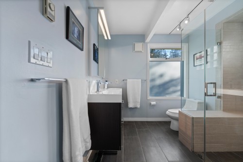 540 Evergreen Place, North Vancouver, BC 