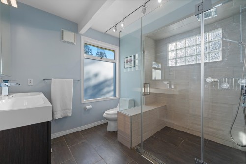 540 Evergreen Place, North Vancouver, BC 