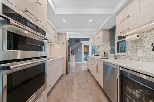 540 Evergreen Place, North Vancouver, BC 