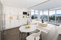 808-2435 Kingsway Street  Vancouver, BC V5R 5G8