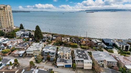 2333 Bellevue Avenue, West Vancouver, BC 