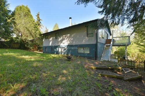5727 Trail Avenue, Sechelt, BC 