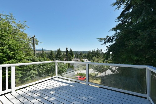5727 Trail Avenue, Sechelt, BC 