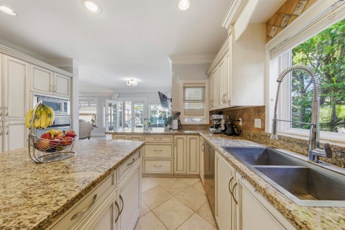 6418 Marguerite Street, Vancouver, BC 