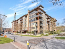 611-3462 Ross Drive Vancouver, BC V6S 0H6