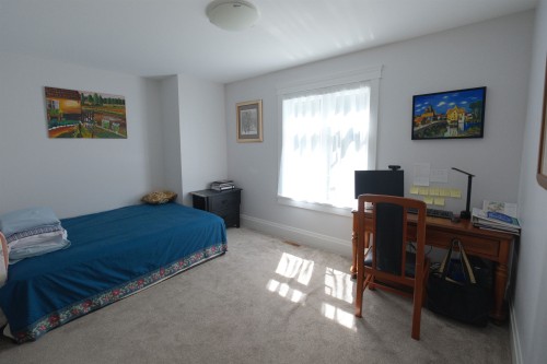 1198 Edgewood Road, North Vancouver, BC 